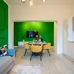 Apartment Bright & Stylish 10 From Smn