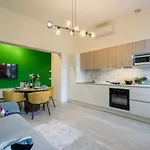 Apartment Bright & Stylish 10 From Smn
