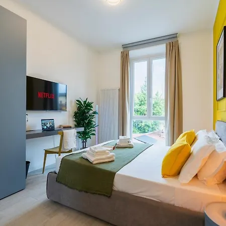 Apartment Bright & Stylish 10 From Smn