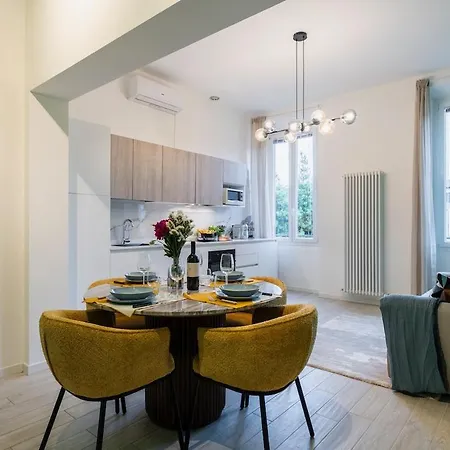 Bright & Stylish 10 From Smn Apartment