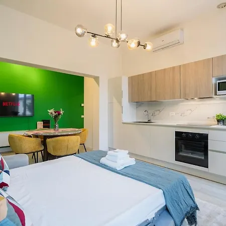 Apartmán Bright & Stylish 10 From Smn