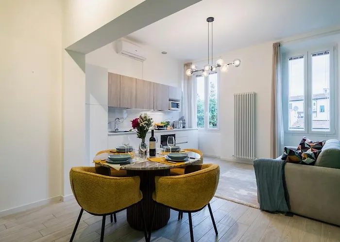 Bright & Stylish 10 From Smn Apartmán